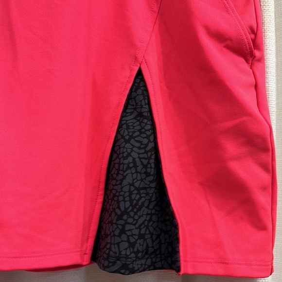 Women’s Pink & Black Under Armour Polyester & Spandex Tennis Golf Skort Size XL - Picture 3 of 10
